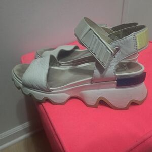 Stylish White Sandals SOREL